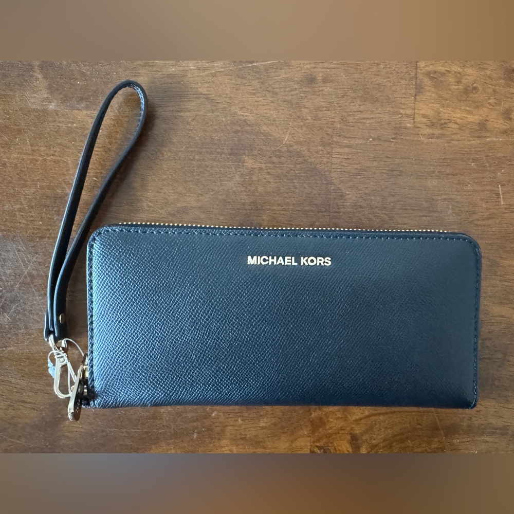 Michael Kors Black and Gold Zip Wallet